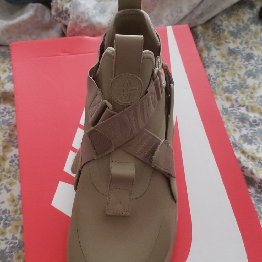 Nike Air Huarache City